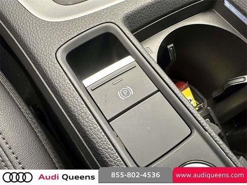 Certified 2025 Audi Q3 2.0T Premium Plus w/ Premium Plus Package image 28