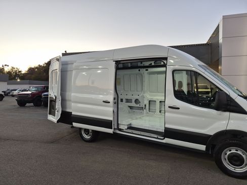 New 2026 Ford Transit 250 148 High Roof Extended image 14