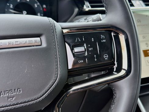 New 2026 Land Rover Range Rover Velar S AWD/4WD image 38
