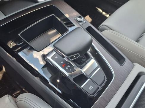 Used 2022 Audi Q5 e Premium image 20