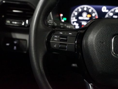 Used 2023 Honda Pilot Elite image 14