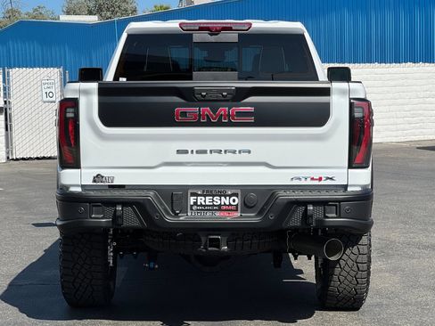 New 2026 GMC Sierra 2500 AT4X w/ AT4X AEV Edition AWD/4WD image 5