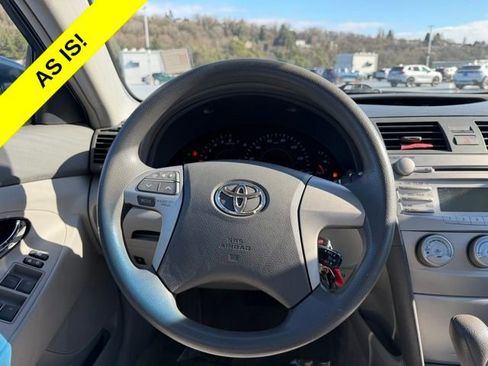 Used 2010 Toyota Camry LE image 13