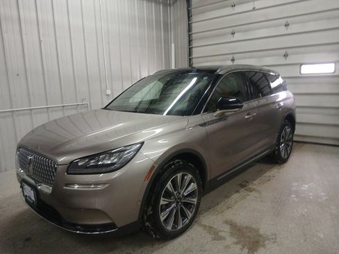 Used 2021 Lincoln Corsair Reserve image 1