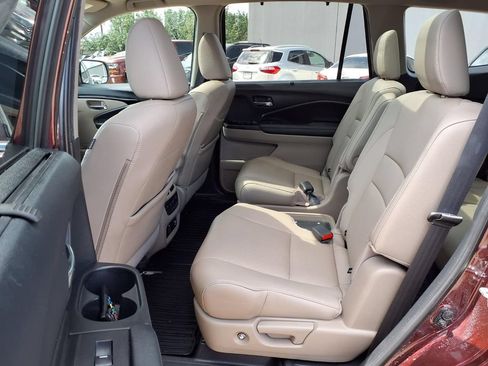 Used 2021 Honda Pilot Elite image 12