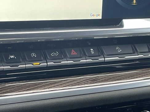 Used 2022 Chevrolet Silverado 1500 LT image 21