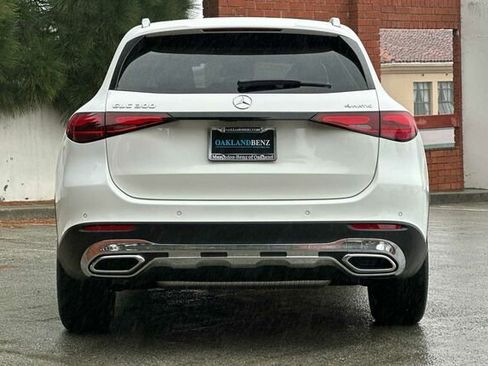 Certified 2025 Mercedes-Benz GLC 300 4MATIC image 5
