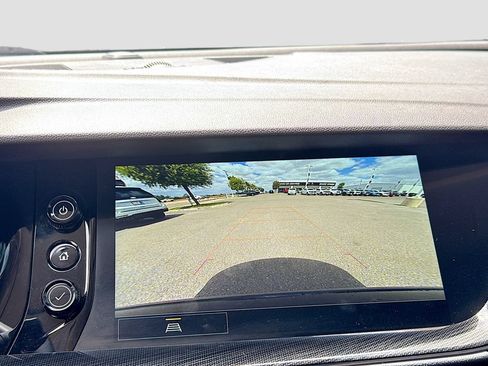 Used 2022 Buick Envision Essence w/ Sport Touring Package FWD image 15