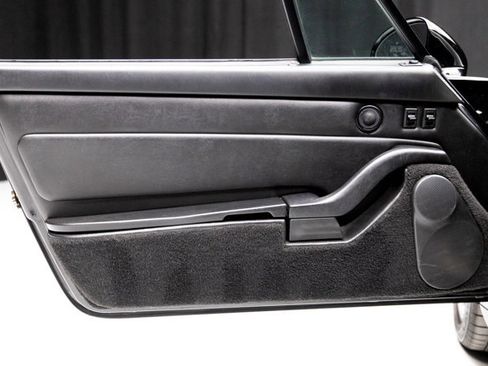 Used 1996 Porsche 911 Targa RWD image 39