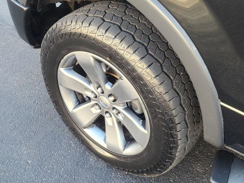 Used 2014 Ford F150 FX4 w/ Equipment Group 402A Luxury AWD/4WD image 6