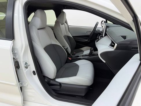 Used 2022 Toyota Corolla XSE FWD image 9