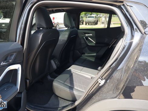 Used 2026 BMW X2 xDrive28i AWD/4WD image 25