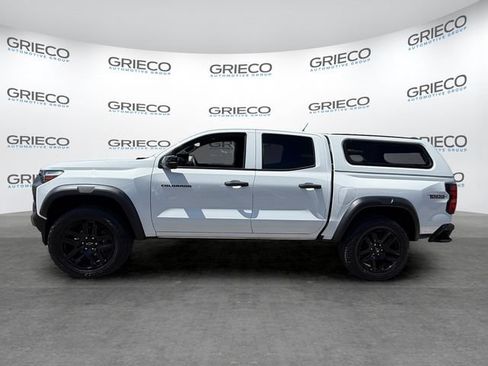 Used 2024 Chevrolet Colorado Trail Boss w/ Technology Package AWD/4WD image 4