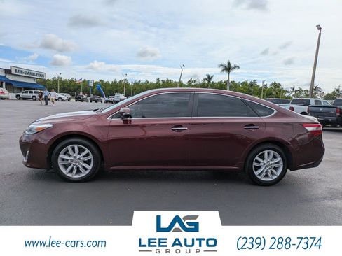 Used 2014 Toyota Avalon XLE FWD image 6