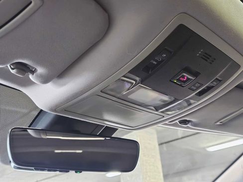 Used 2022 Lexus RX 350L Luxury image 21