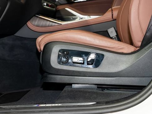 Used 2024 BMW X7 M60i w/ Executive Package AWD/4WD image 15