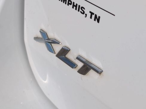 Used 2020 Ford Explorer XLT RWD image 33