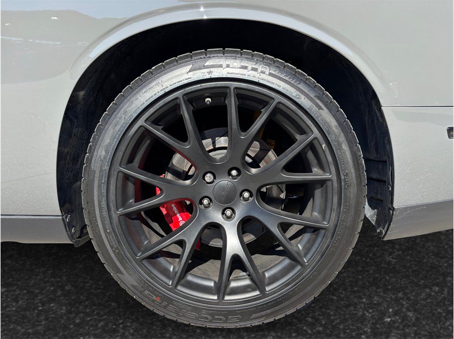 Used 2018 Dodge Challenger SRT w/ Technology Group RWD image 14