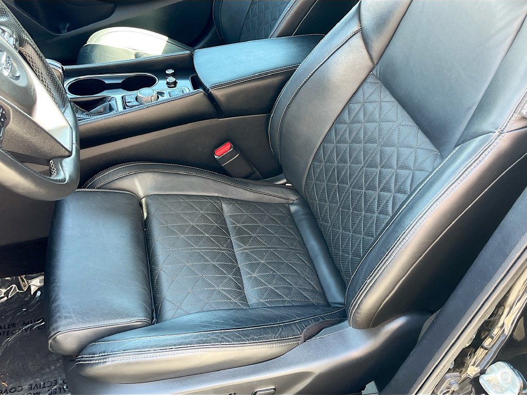 Used 2022 Nissan Maxima Platinum w/ Sport Mat Group FWD image 20