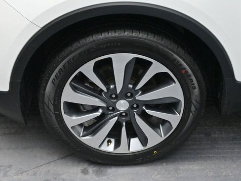 Used 2022 Buick Encore Preferred w/ Safety Package image 27