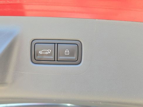 Used 2025 Hyundai Santa Fe SEL AWD/4WD image 13