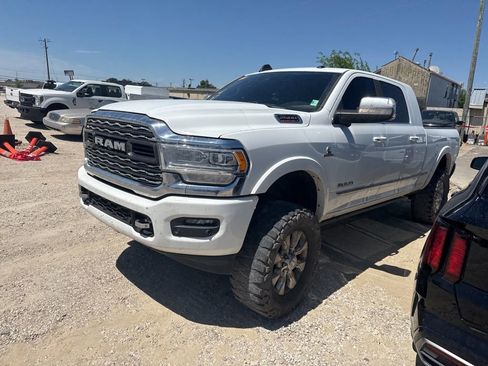 Used 2022 RAM 2500 Limited image 6