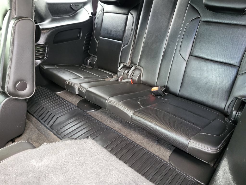 Used 2015 GMC Yukon Denali w/ Premium Package AWD/4WD image 35