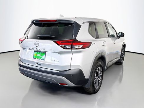 Used 2023 Nissan Rogue SV image 10