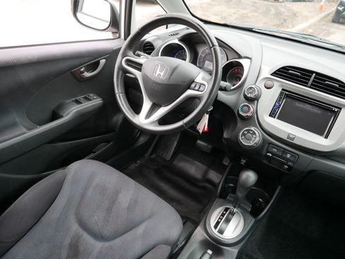 Used 2010 Honda Fit Sport image 9