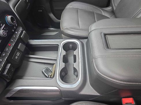 Used 2020 Chevrolet Silverado 2500 LTZ w/ LTZ Premium Package image 12