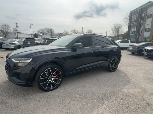 Used 2020 Audi Q8 Premium Plus w/ Premium Plus Package image 4