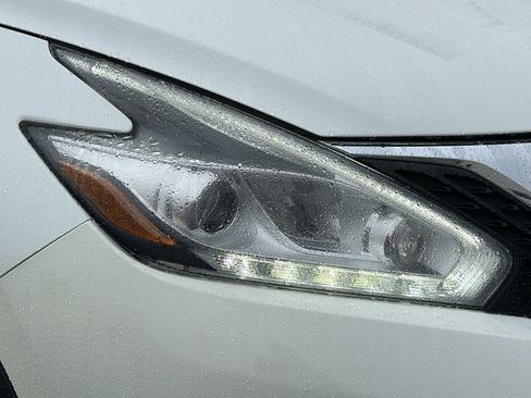 Used 2018 Nissan Murano Platinum image 4