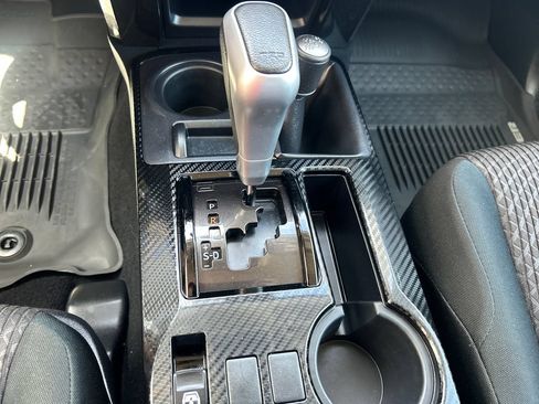 Certified 2019 Toyota 4Runner TRD Off-Road AWD/4WD image 28