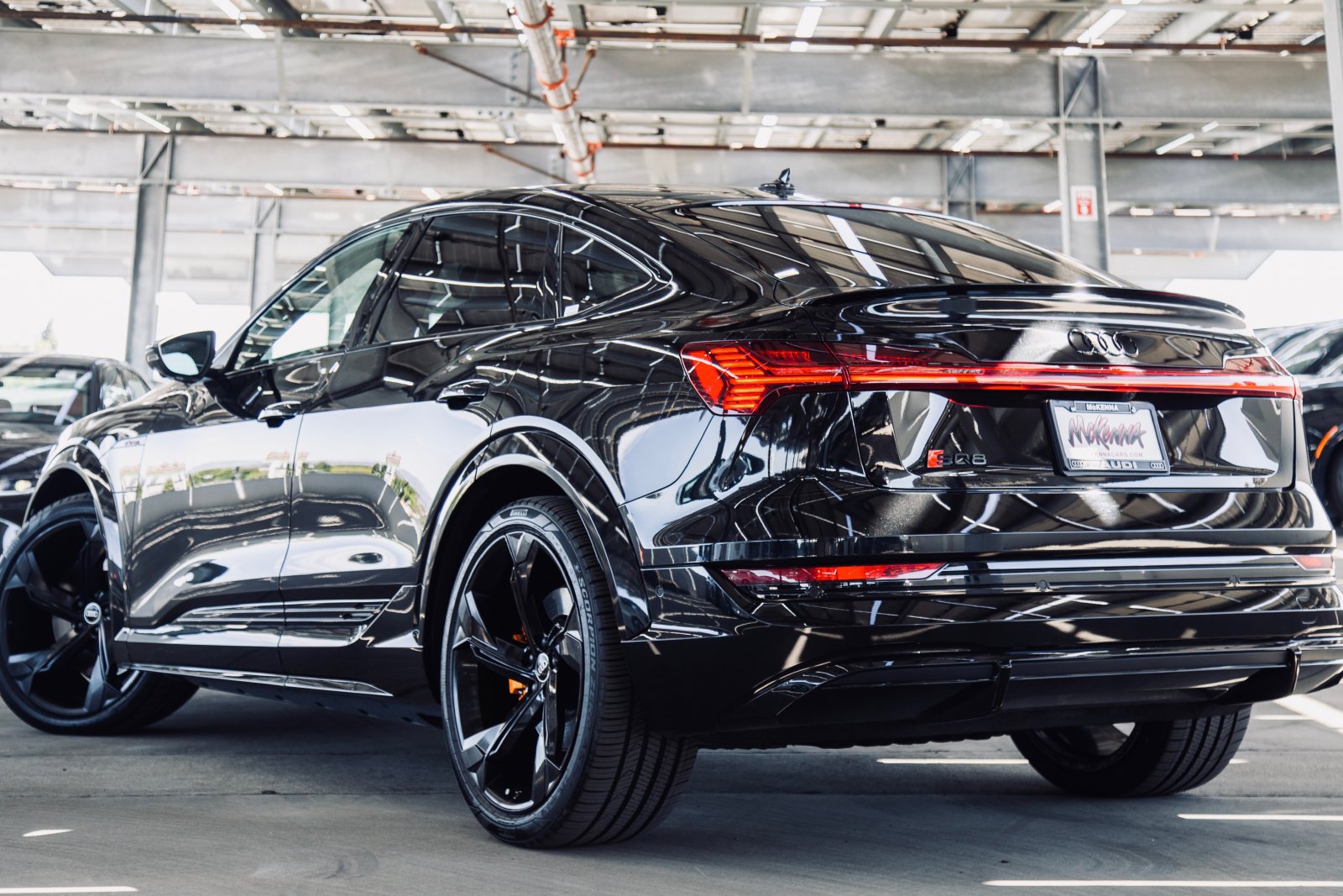 Used 2023 Audi e-tron S Prestige w/ Prestige Package AWD/4WD image 7