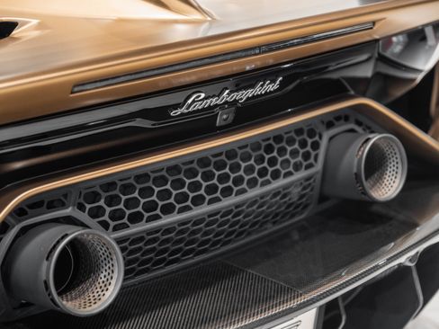 Used 2021 Lamborghini Aventador SVJ AWD/4WD image 23