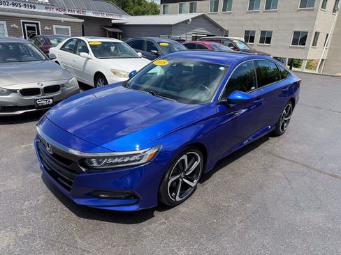 Used 2018 Honda Accord Sport image 2