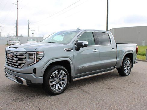 New 2026 GMC Sierra 1500 Denali AWD/4WD image 2