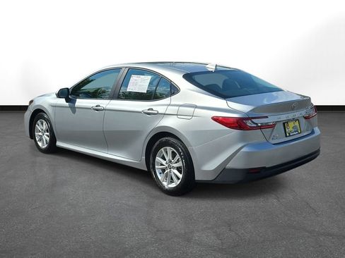Used 2025 Toyota Camry LE w/ Convenience Package AWD/4WD image 8