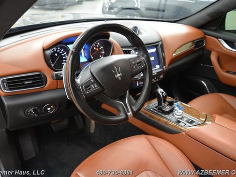 Used 2018 Maserati Levante S GranLusso image 13