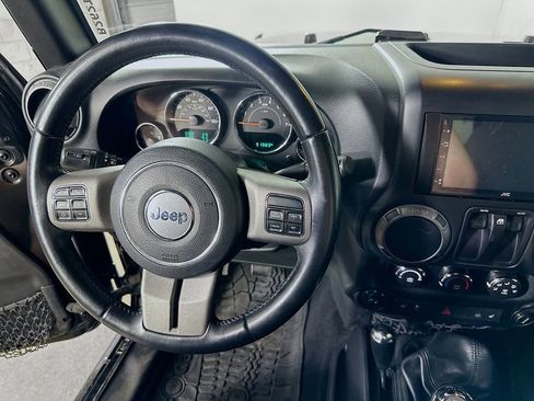 Used 2016 Jeep Wrangler Sport AWD/4WD image 15