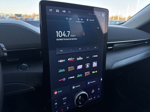 Used 2024 Ford Mustang Mach-E Select w/ Comfort Package Lite image 13