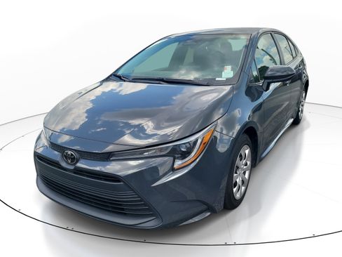 Certified 2024 Toyota Corolla LE FWD image 3