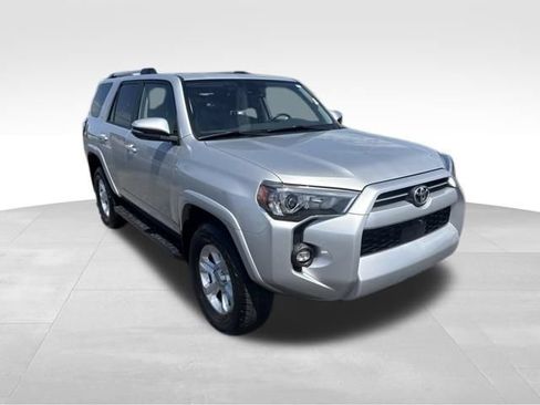 Used 2024 Toyota 4Runner SR5 Premium w/ SR5 Premium Package AWD/4WD image 7