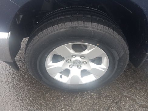 Used 2021 RAM 1500 Big Horn image 31