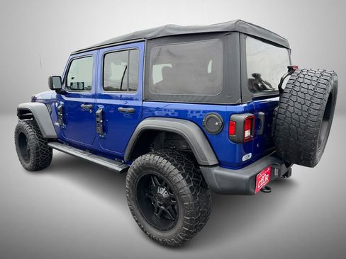 Used 2019 Jeep Wrangler Unlimited Sport S AWD/4WD image 4