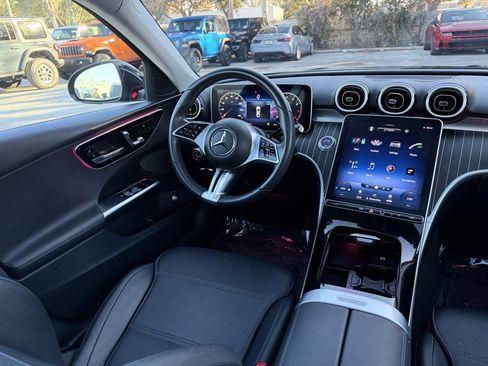 Used 2023 Mercedes-Benz C 300 Sedan image 34