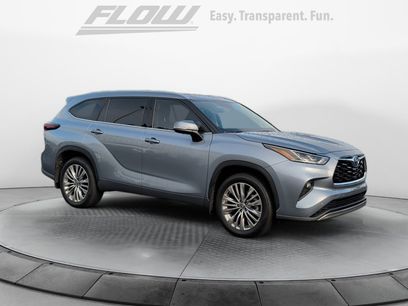 Used 2024 Toyota Highlander Platinum