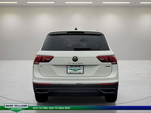 Used 2024 Volkswagen Tiguan SE image 7
