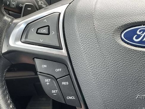 Used 2019 Ford Edge SEL w/ Equipment Group 201A AWD/4WD image 29
