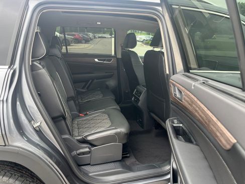 Used 2024 Volkswagen Atlas SEL Premium R-Line AWD/4WD image 41
